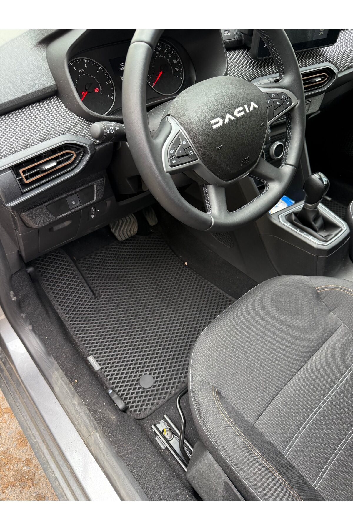 DACİA SANDERO 2020 SONRASI EVA OTO PASPAS