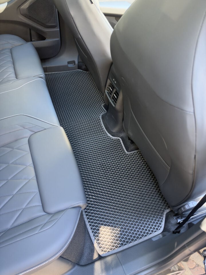 FORD EXPLORER ELEKTRİKLİ 2025 SONRASI EVA OTO PASPAS