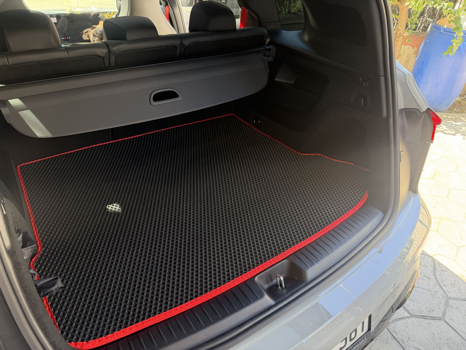 MERCEDES G SERİSİ GLB HYBİRD 2026 SONRASI ÜST KADEME EVA BAGAJ HAVUZU
