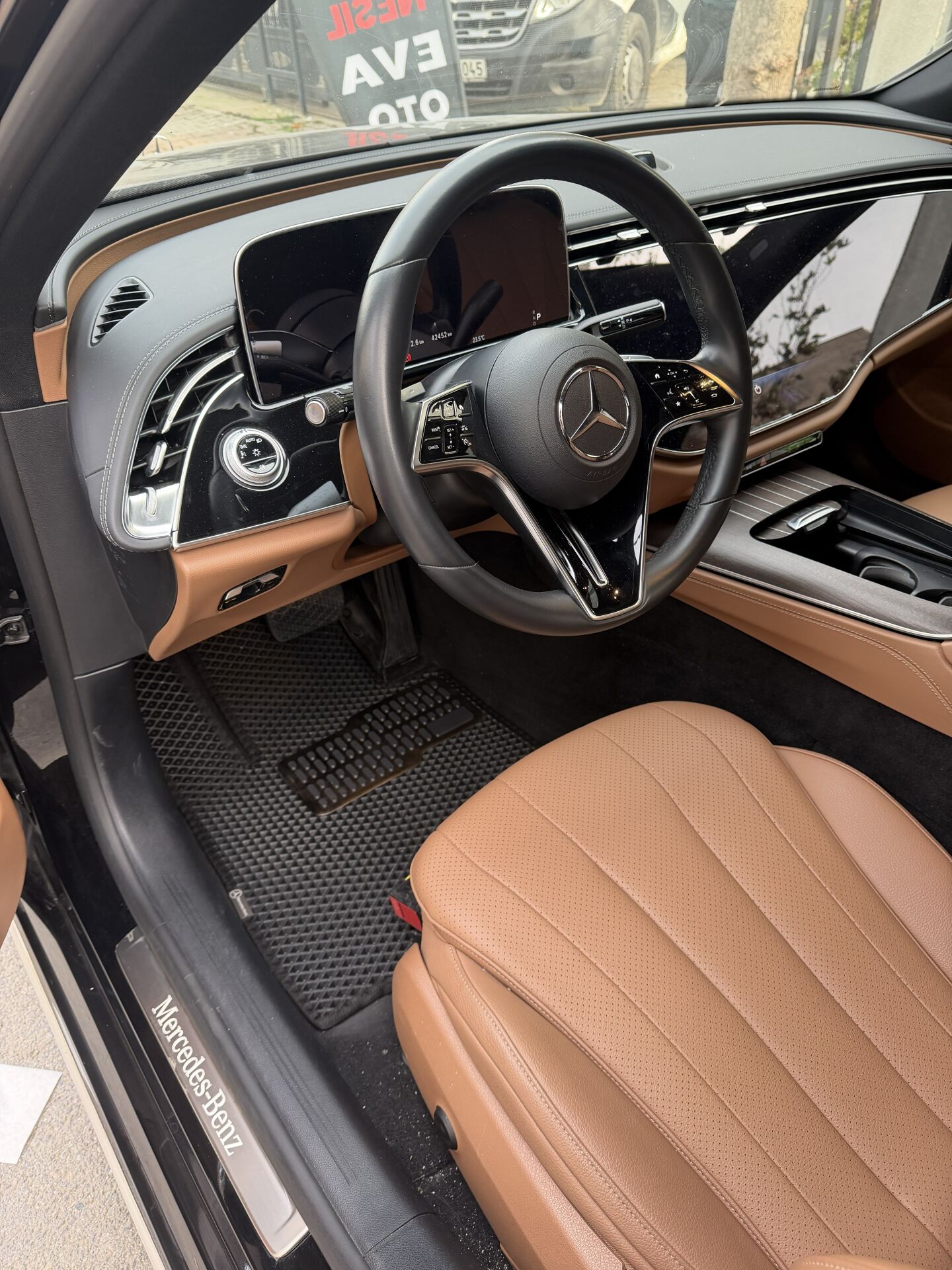MERCEDES E SERİSİ W214 2024 SONRASI EVA OTO PASPAS