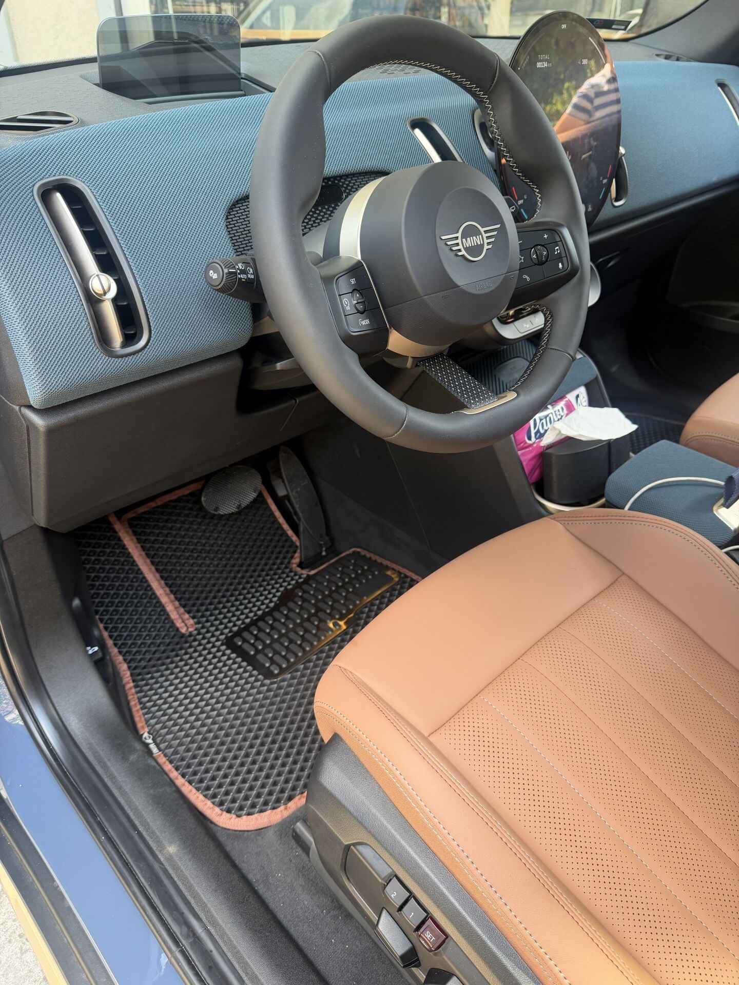 MİNİ COOPER COUNTRYMAN U25 ELEKTRİKLİ 2024 SONRASI EVA OTO PASPAS