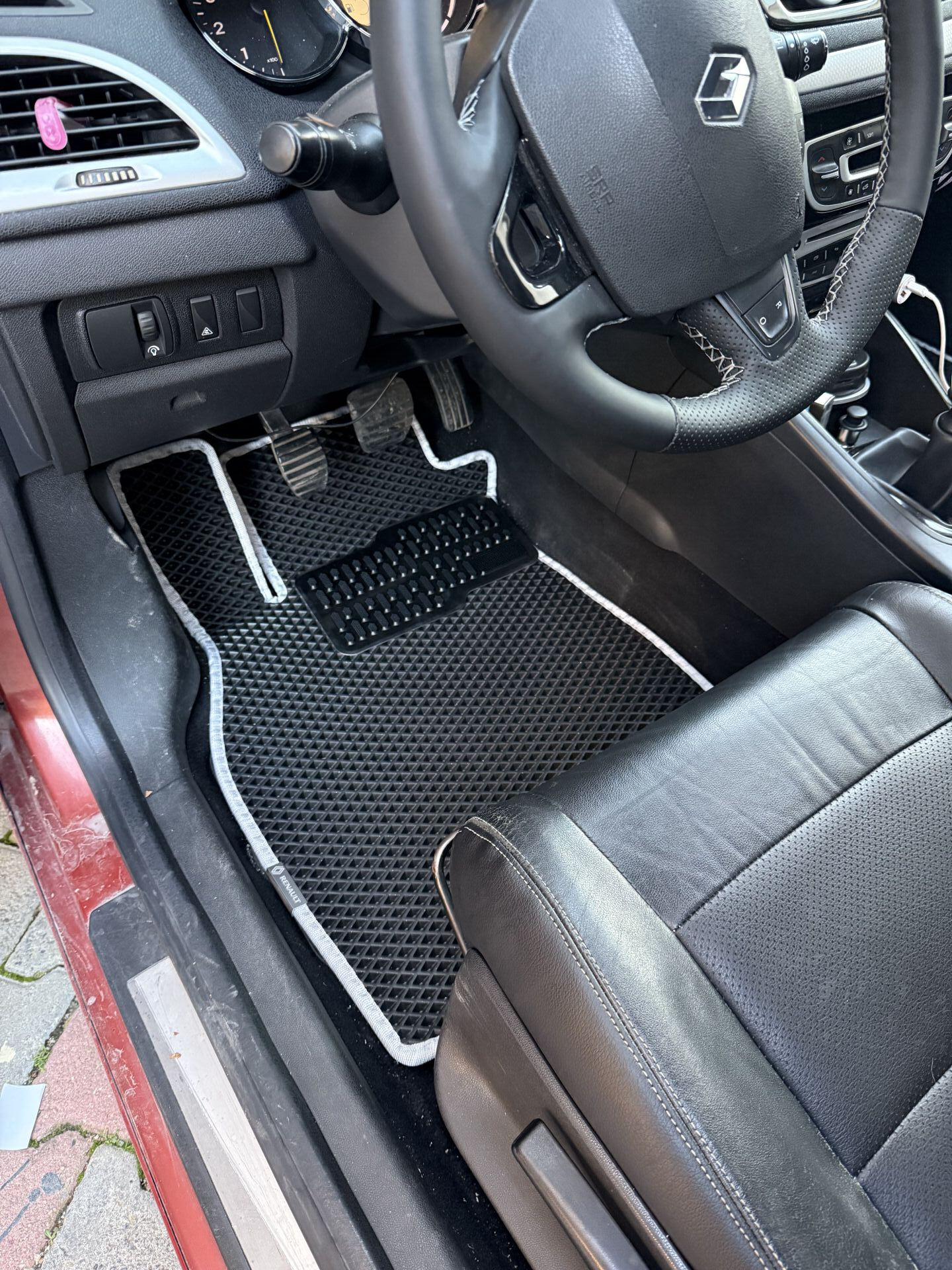 RENAULT MEGANE 3 HATCHBACK 2008-2016 EVA OTO PASPAS