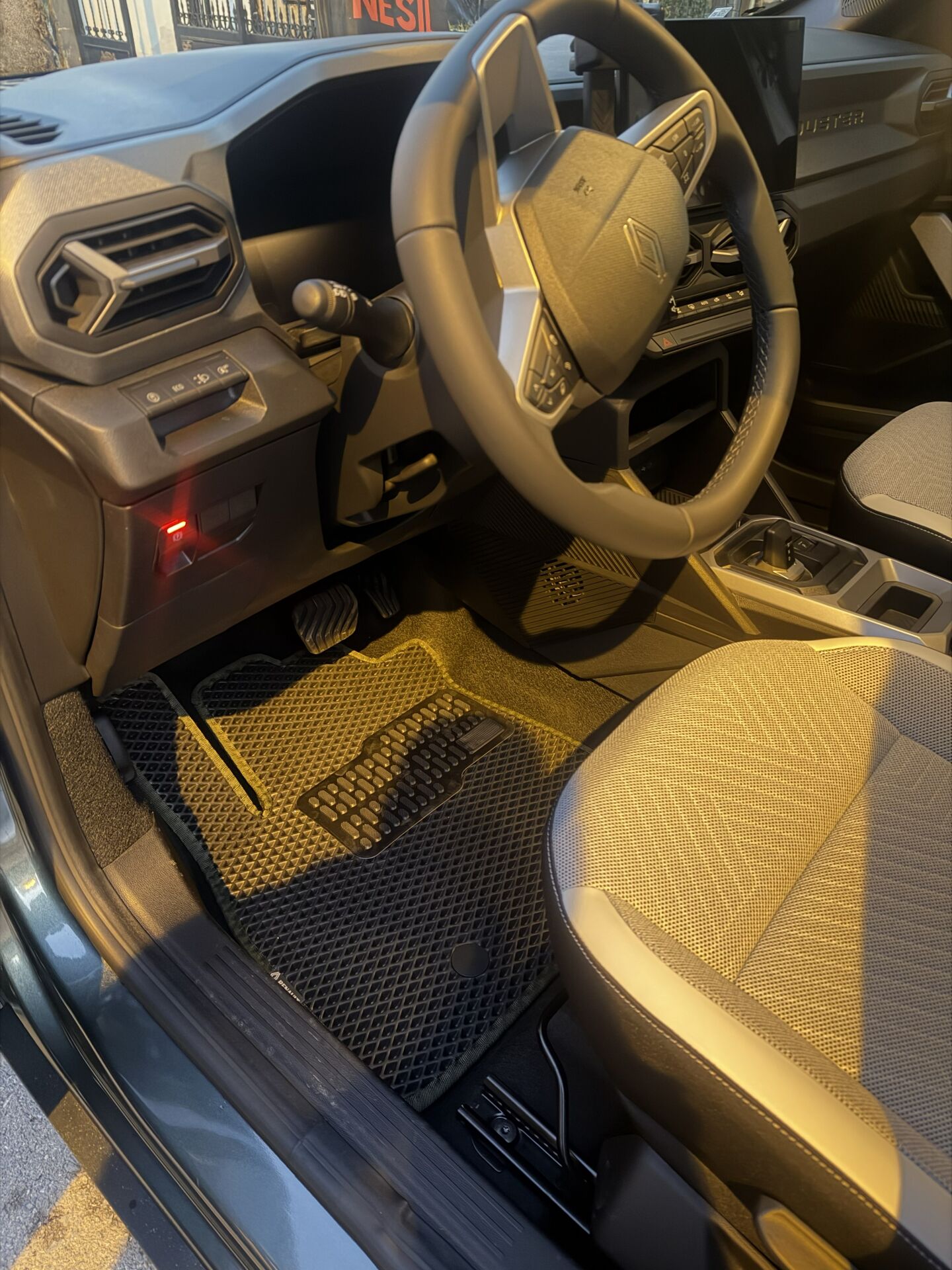 RENAULT DUSTER 2024 SONRASI EVA OTO PASPAS