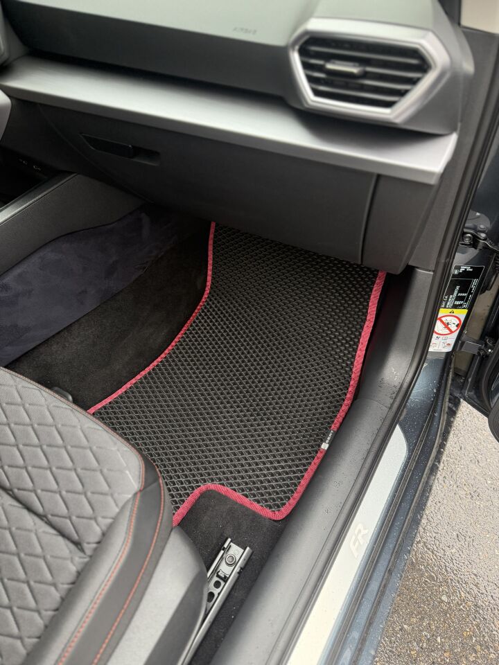SEAT LEON 2020 SONRASI HYBİRD KOLTUK ALTI BOŞ EVA OTO PASPAS