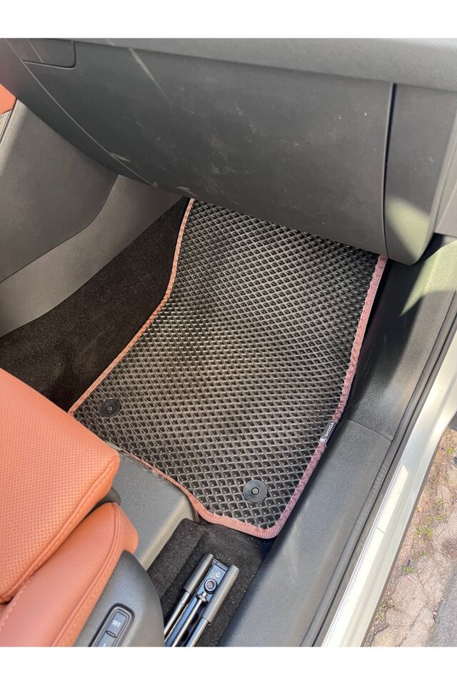 SKODA KODİAQ 2024 SONRASI EVA OTO PASPAS