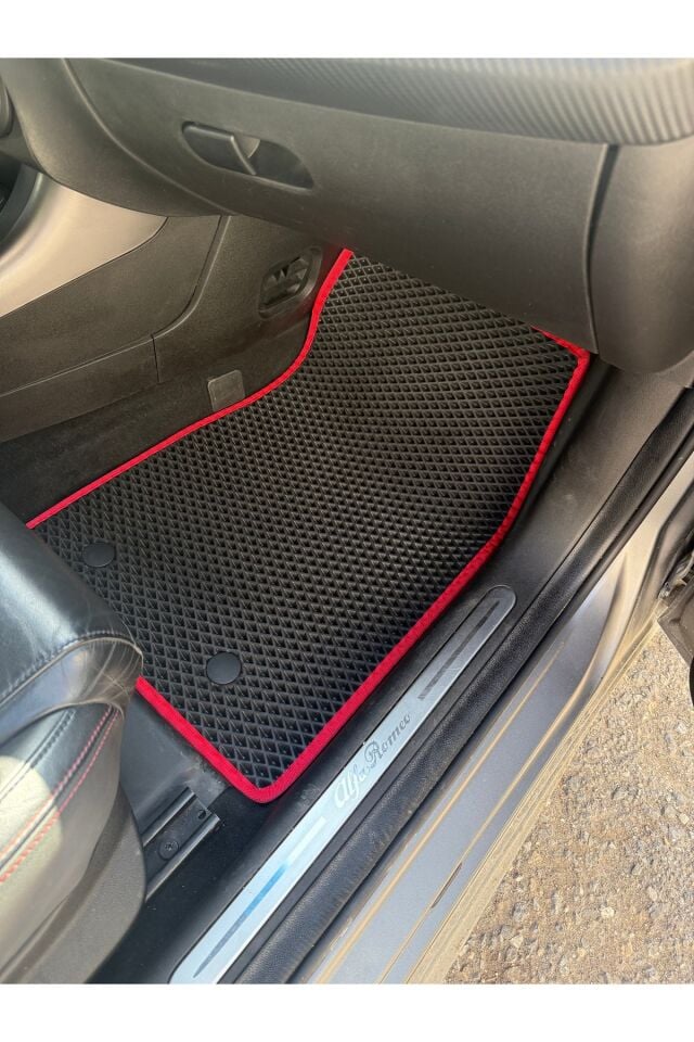 ALFA ROMEO GUİLETTA 2010 SONRASI EVA OTO PASPAS