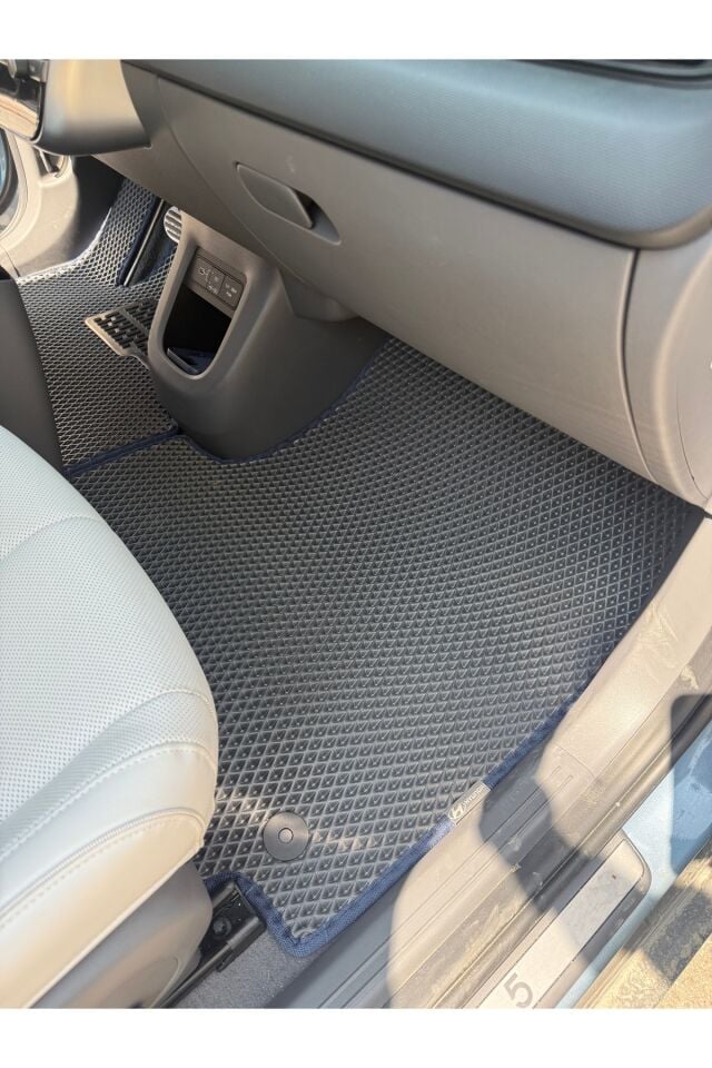 HYUNDAİ İONİQ 5 HAREKETLİ KONSOL EVA OTO PASPAS