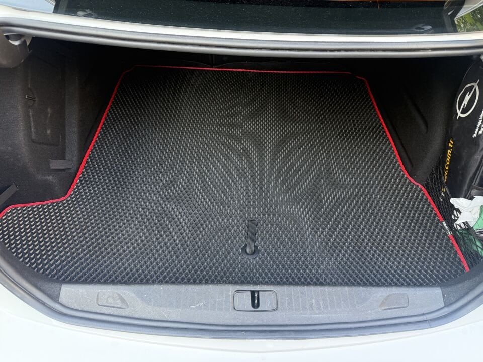 OPEL ASTRA J SEDAN 2012-2020 KULAKLI EVA BAGAJ HAVUZU