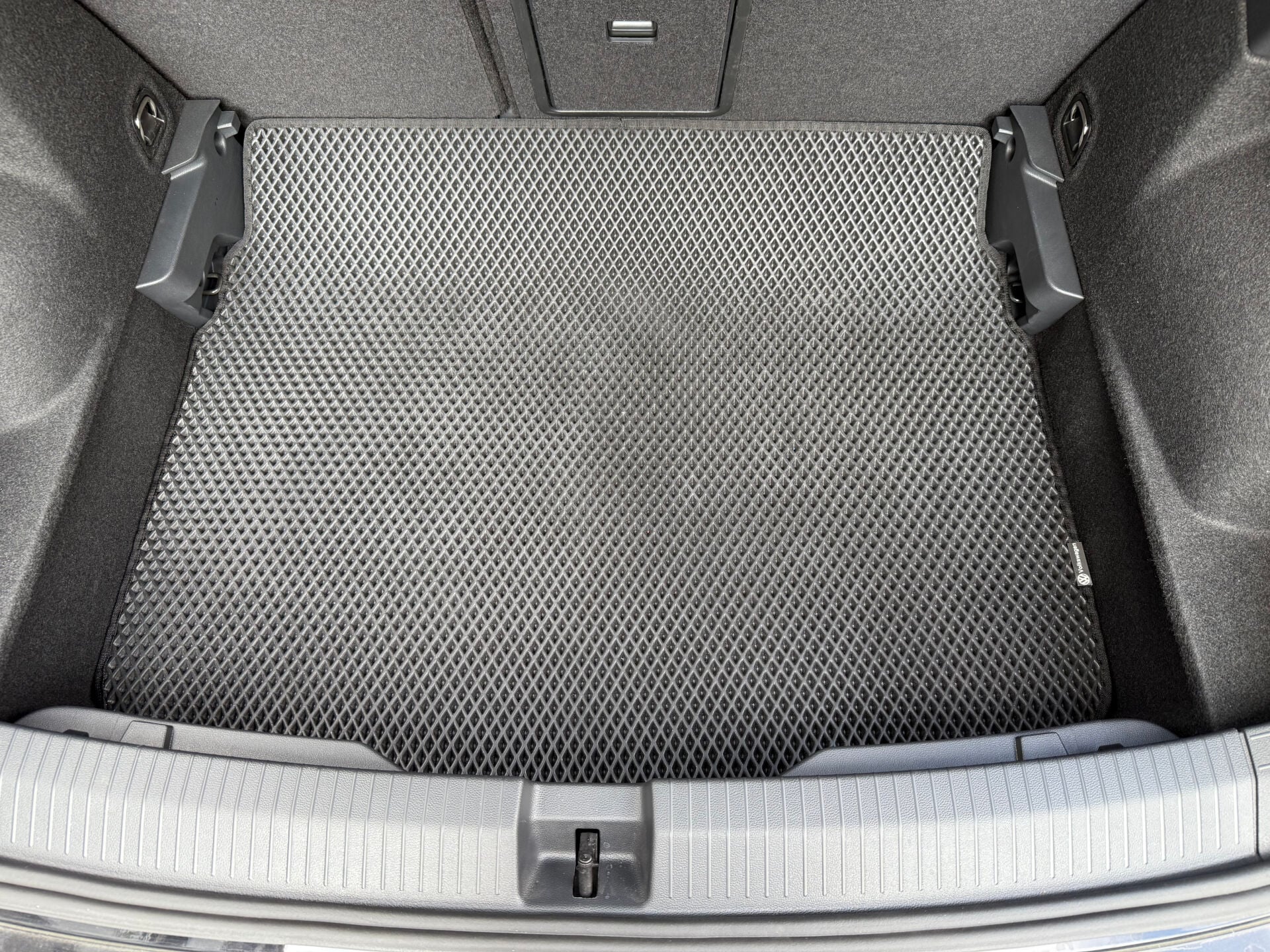VOLKSWAGEN T ROC 2017-2025 ALT KADEME EVA BAGAJ HAVUZU