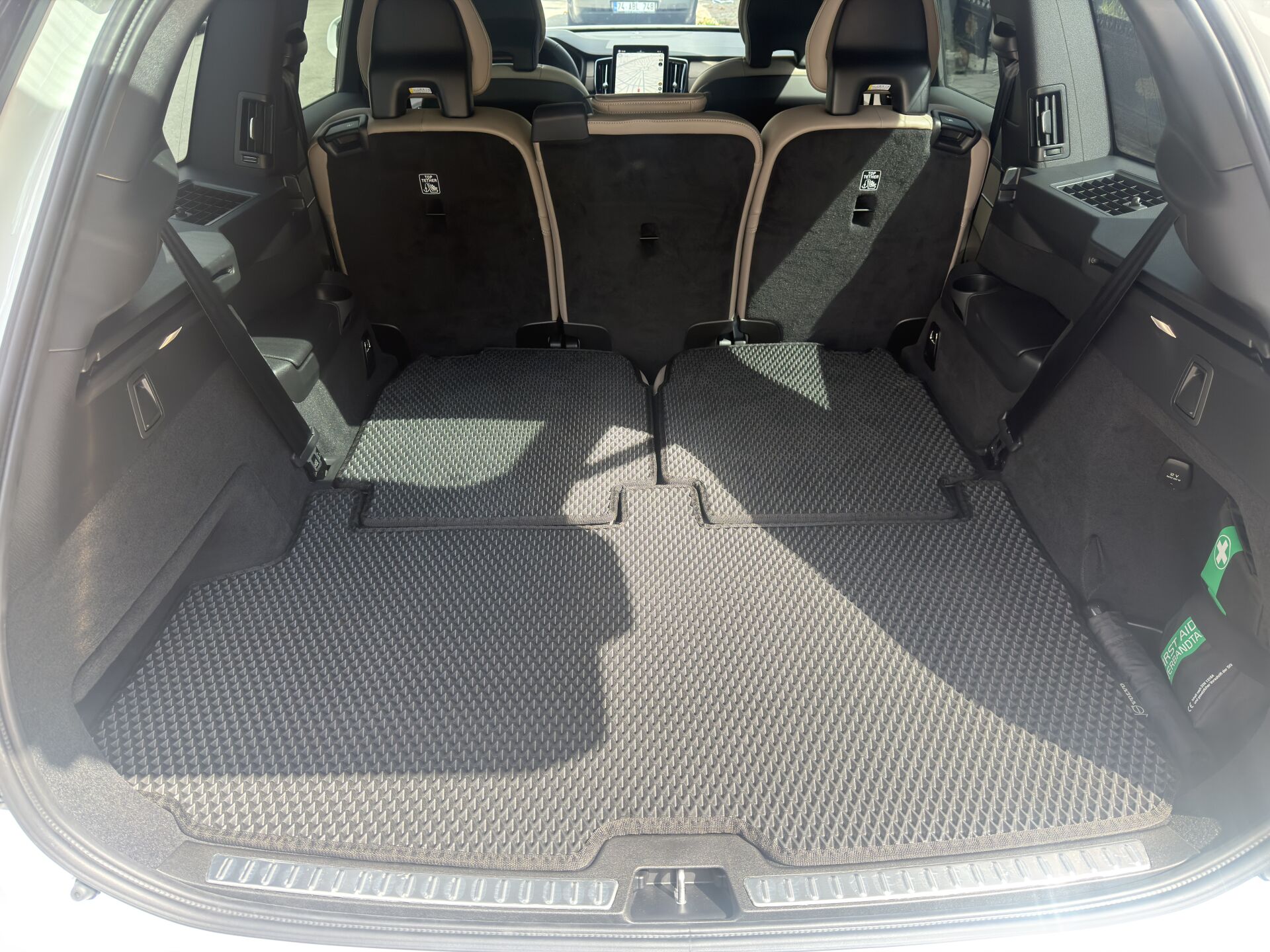 VOLVO XC90 2015 SONRASI EVA BAGAJ HAVUZU
