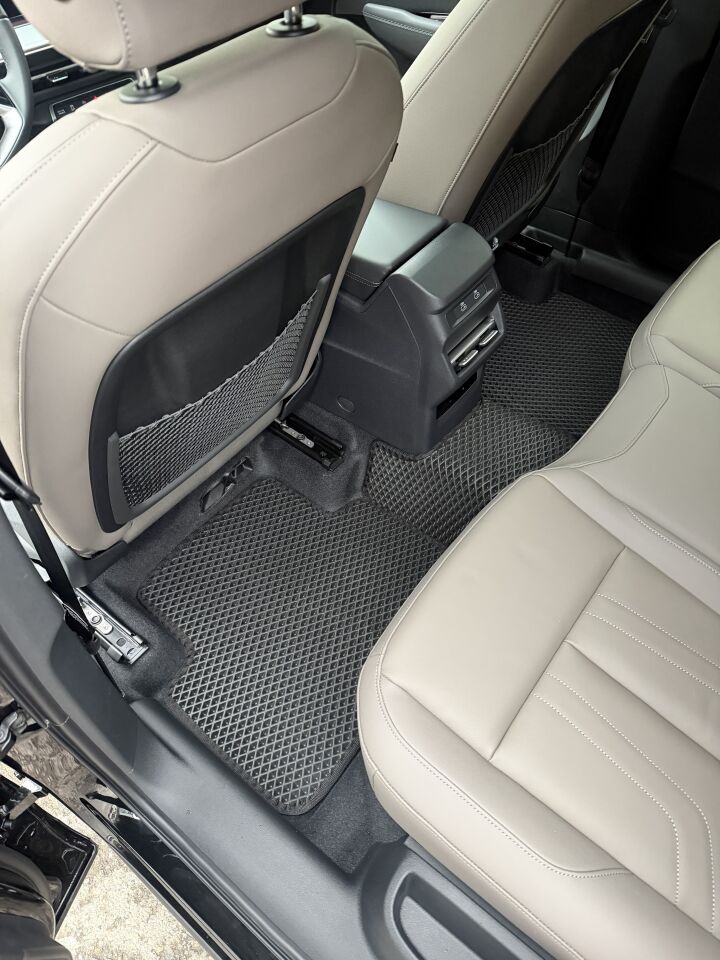 AUDİ Q3 FJ 2025 SONRASI EVA OTO PASPAS